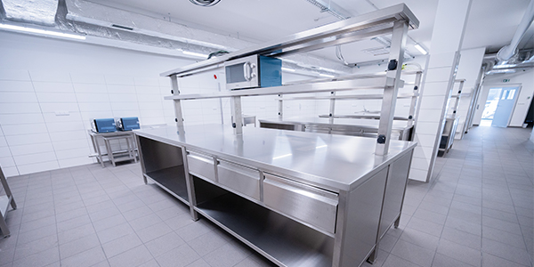 V&yacute;robna Větrn&iacute;k&nbsp;Př&iacute;pravna